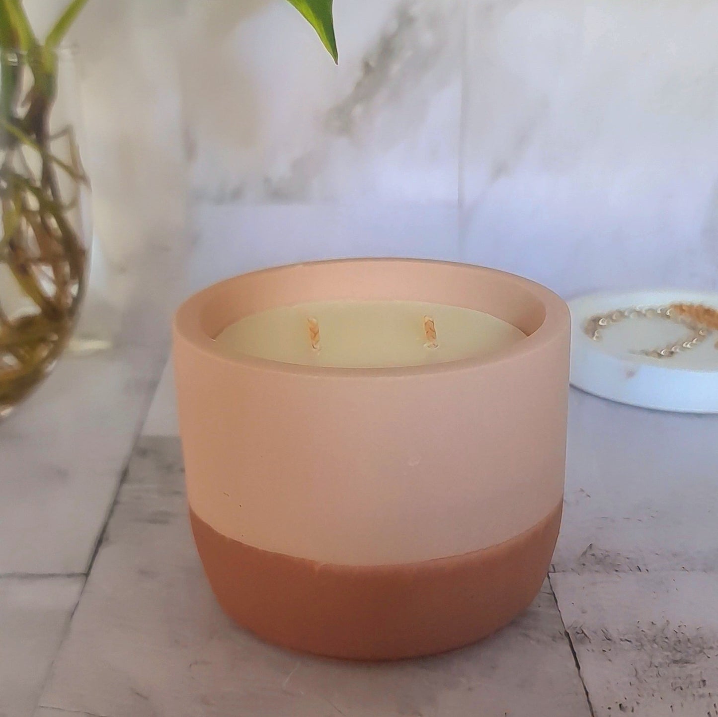 Leather & Pear Scented Candle